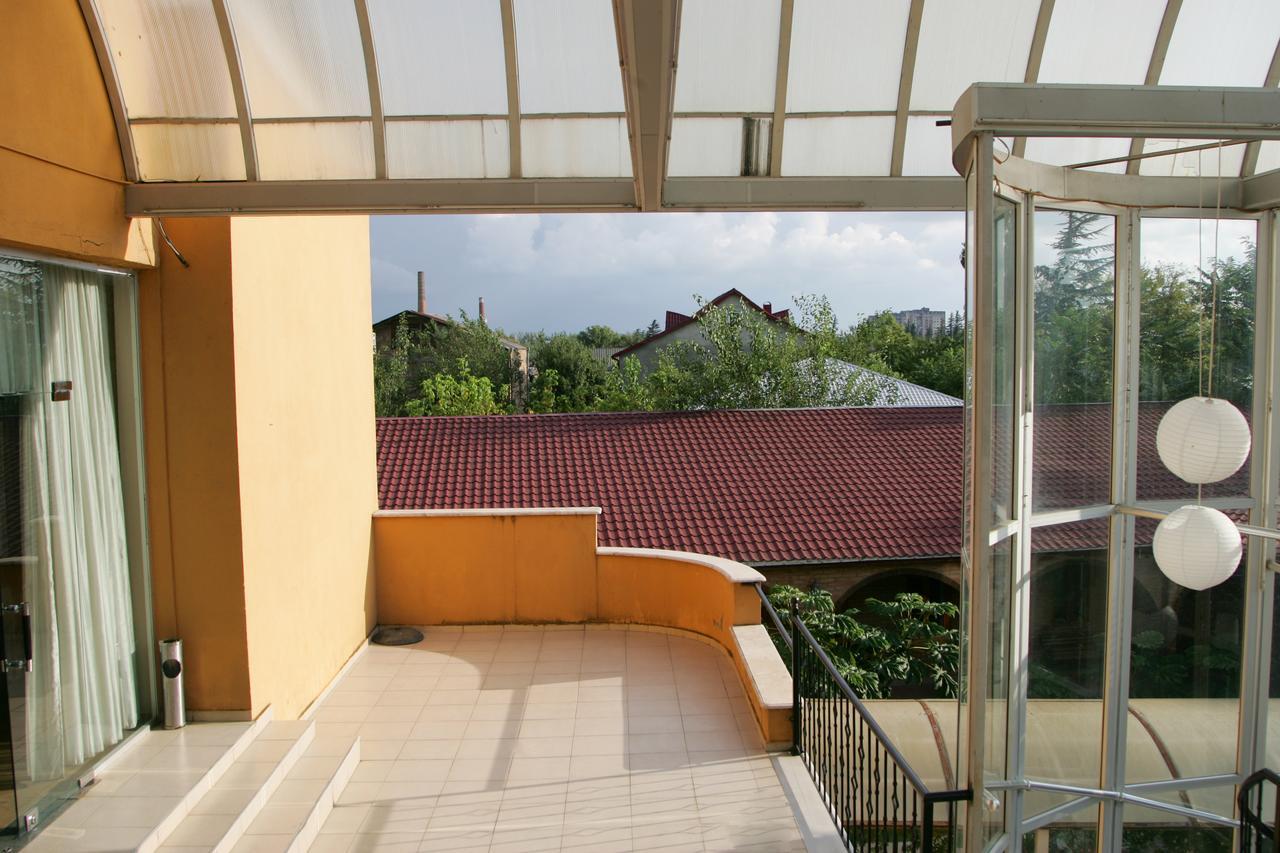 Eleon Hotel Kutaisi Eksteriør billede